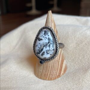 Handmade Vintage White Buffalo Turquoise with Onyx .925 Sterling Silver Ring Sz8